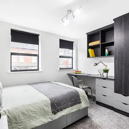 Hot - Luxury Close To Centre Leeds (West Yorkshire)